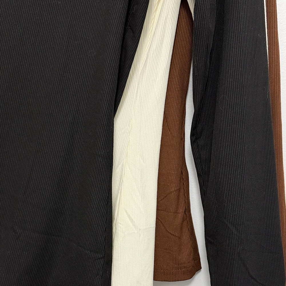 🆕 NWT 3 Pack Ekouaer Women's Ribbed Bodysuits - Black, Brown, Cream - Picture 4 of 9